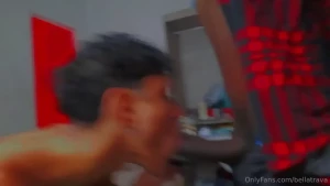 Engolindo pica enquanto jogo