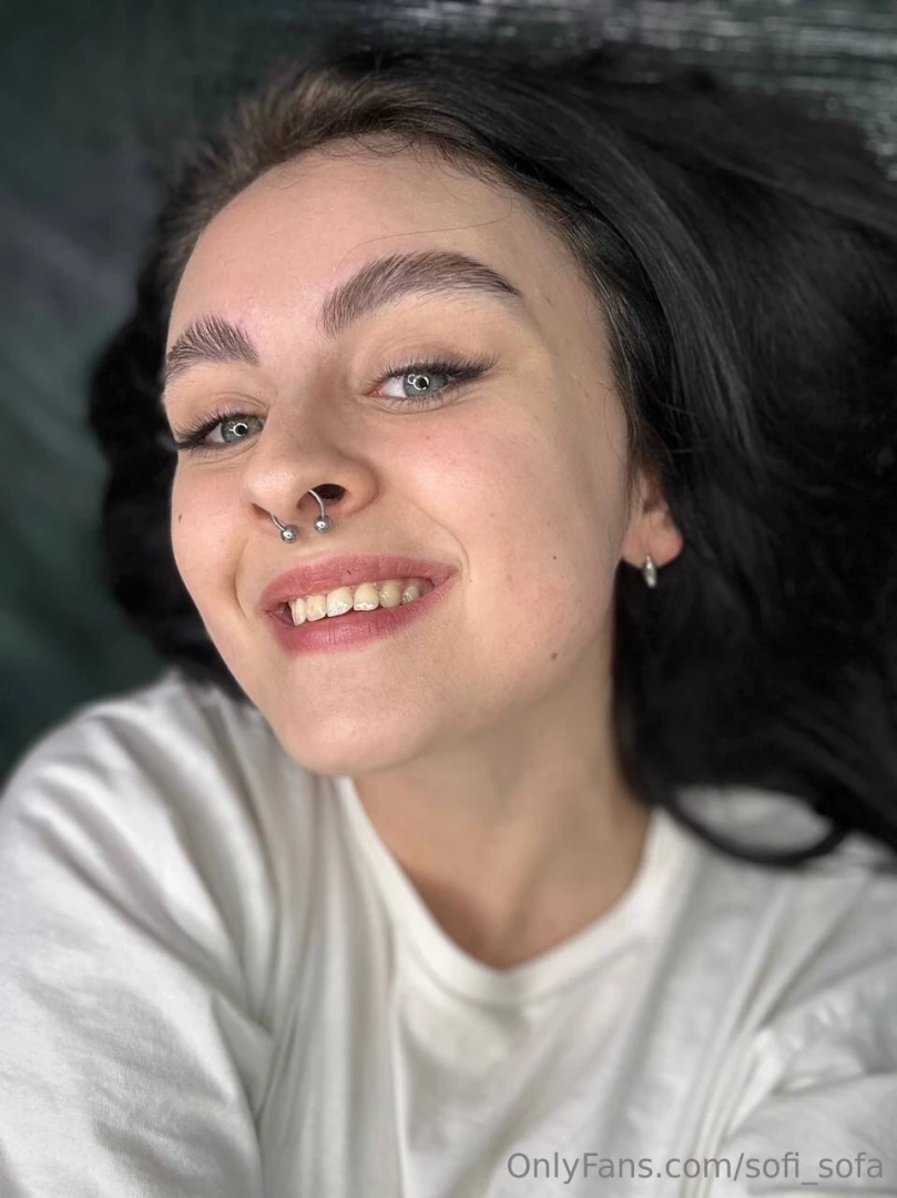 Today i m in a great mood so i m giving this beautiful smile to you do 