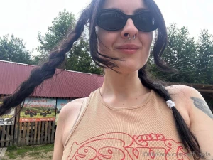 Do you like more me with loose hair or pigtails today should be a good
