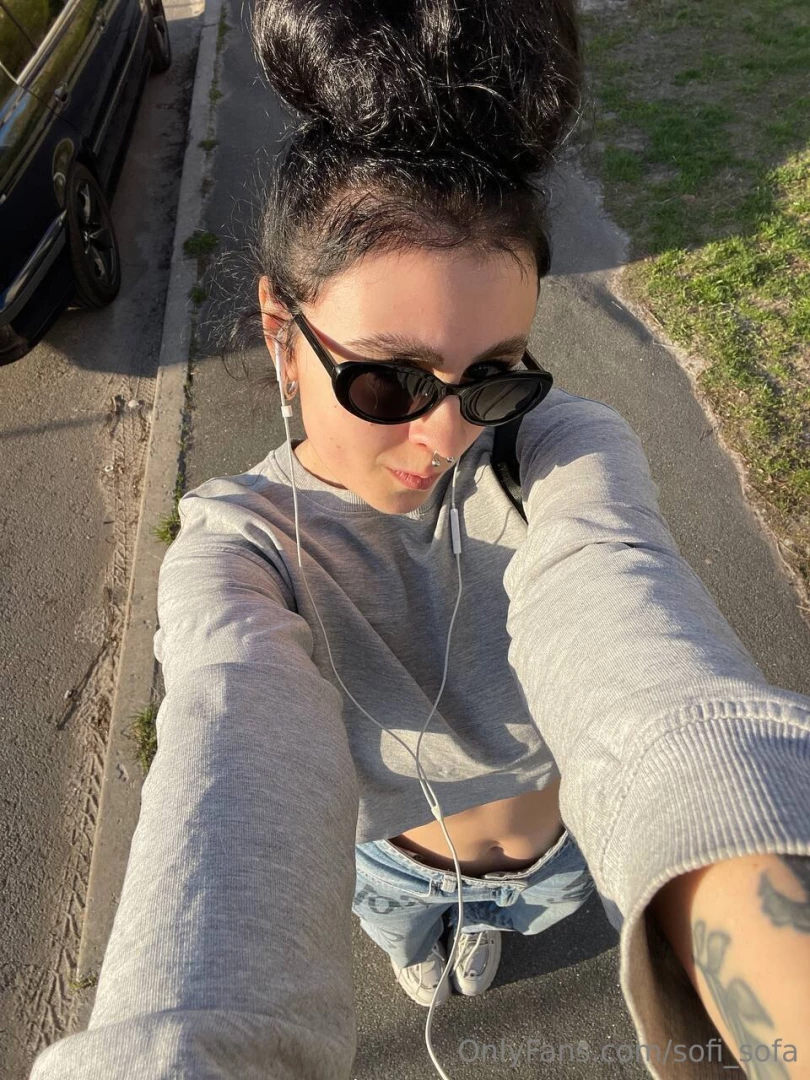 I can t help but notice how beautiful the glasses look on you there s 