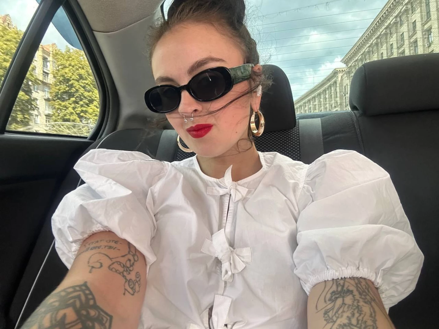 On my way to handle business but make it fashion 