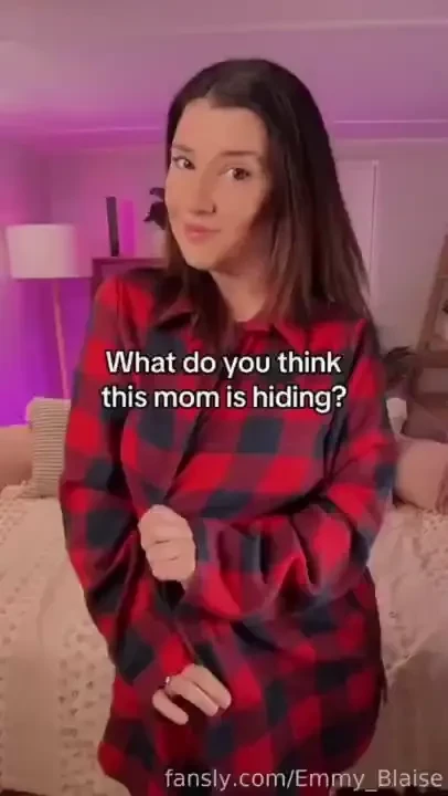 What i am hiding under my shirt curvy milf thick mom mommy bigboobs 