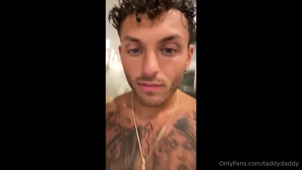 Giving you the old up down does it still work 