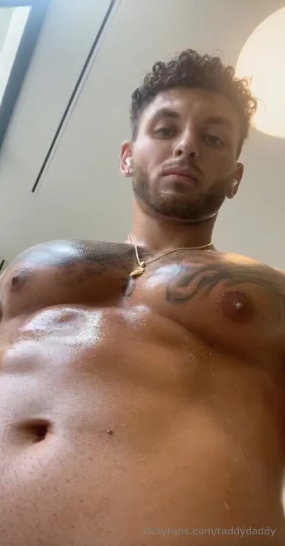 I think this might be my favorite angle especially after an ab session 