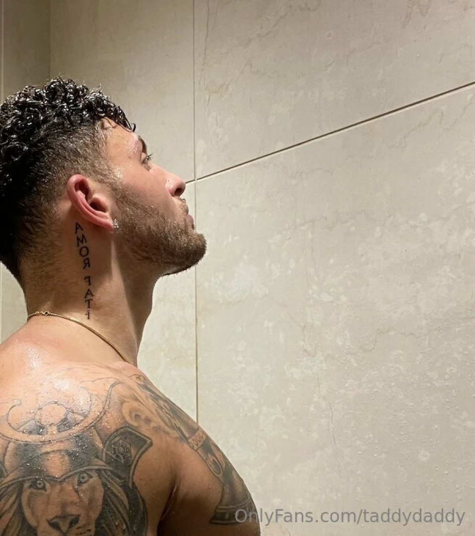 Lost in shower thoughts 