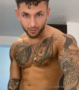 Thoughts on the eyebrow slit