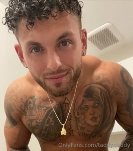 Happy monday go drink some water