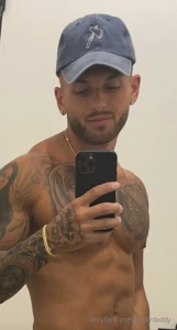 Feeling cut and handsome today how are you doing