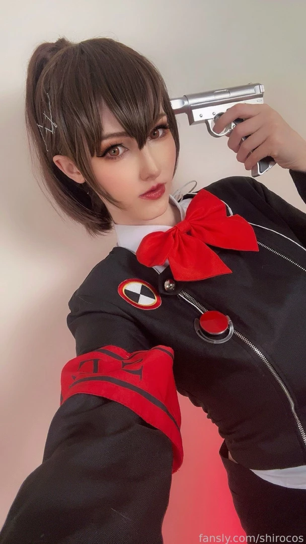 Female mc dump upper body only because the skirt didn t fit i m 