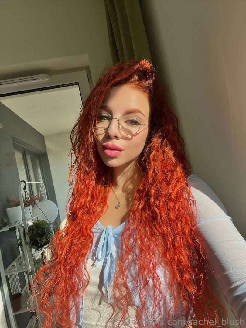 What suits redheads best 