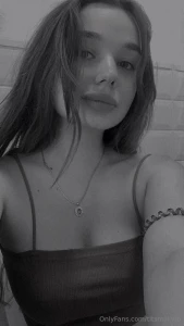 Hehehehe honey i found an old pic of me i think i turned out so cute