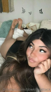 Feeling horny and cute