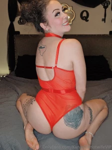 If you re bored this valentines day then message me and let s play part 1