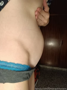 I love my bladder when is very very full fullbladder bulge pee