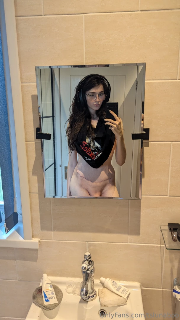 I ll throw in some extra nudes today to make up for the lighting in 