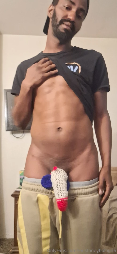 A bunch of nudes for ya 