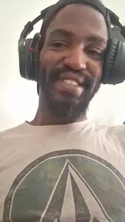 A toke and a voice reveal for ya love yall 