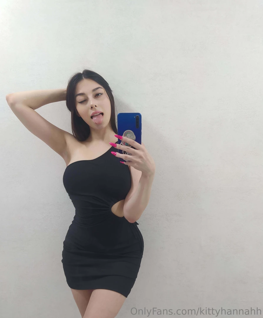 Would you rather do it with this dress on or off hehe 