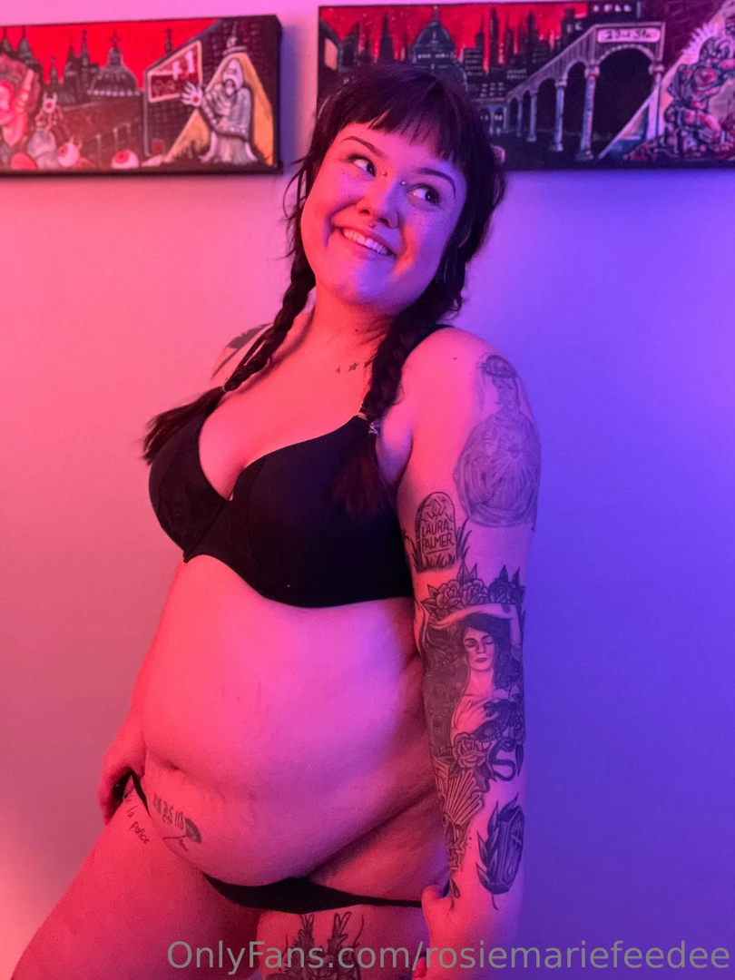 My tummy is looking extra plump shall i post a weigh in soon 