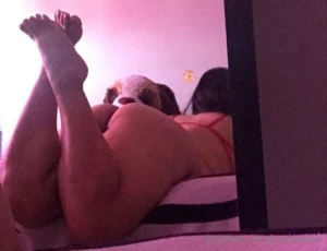 Ways to distract yourself when you re getting scared while watching a