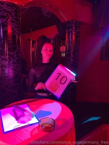 So berraschung ich sitze heute in der jury beim hausfrauen contest im part 1