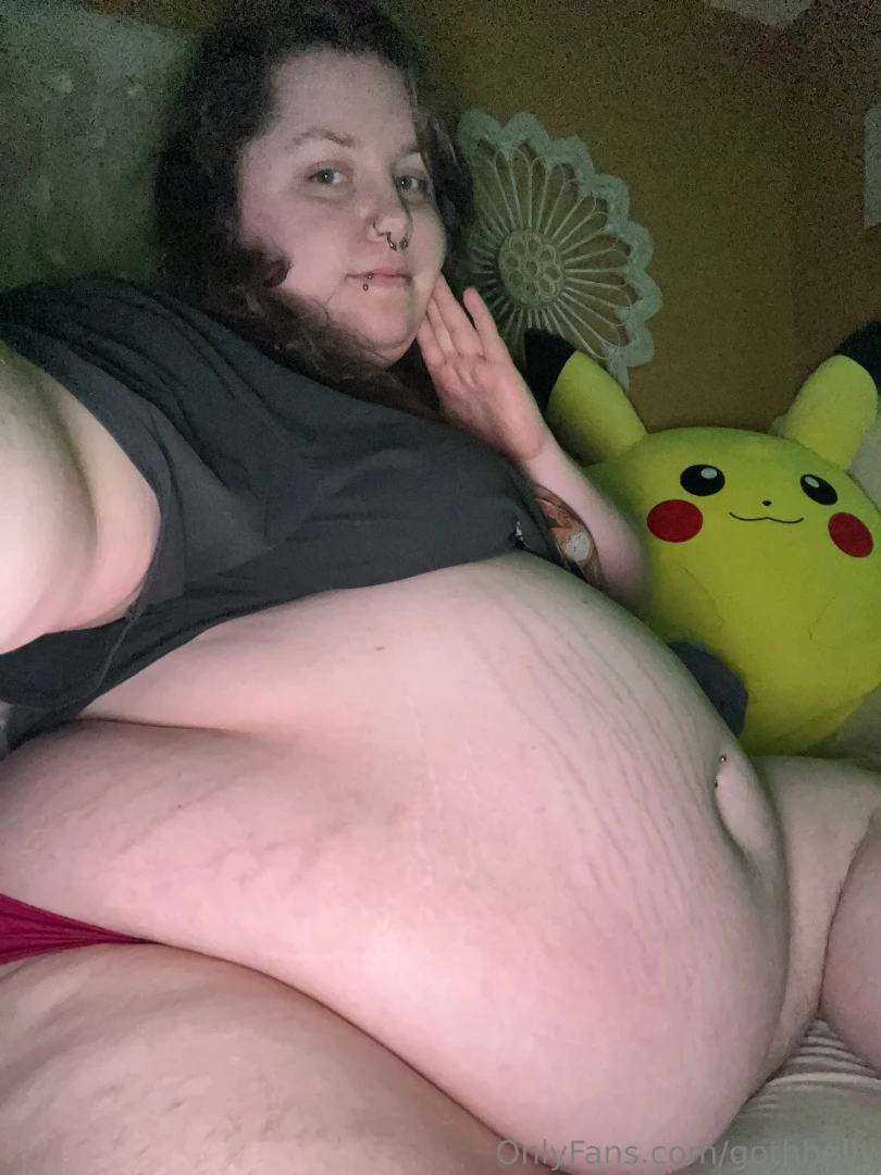 Okay yesterday i was my biggest ever like do you see how huge my belly part 1 