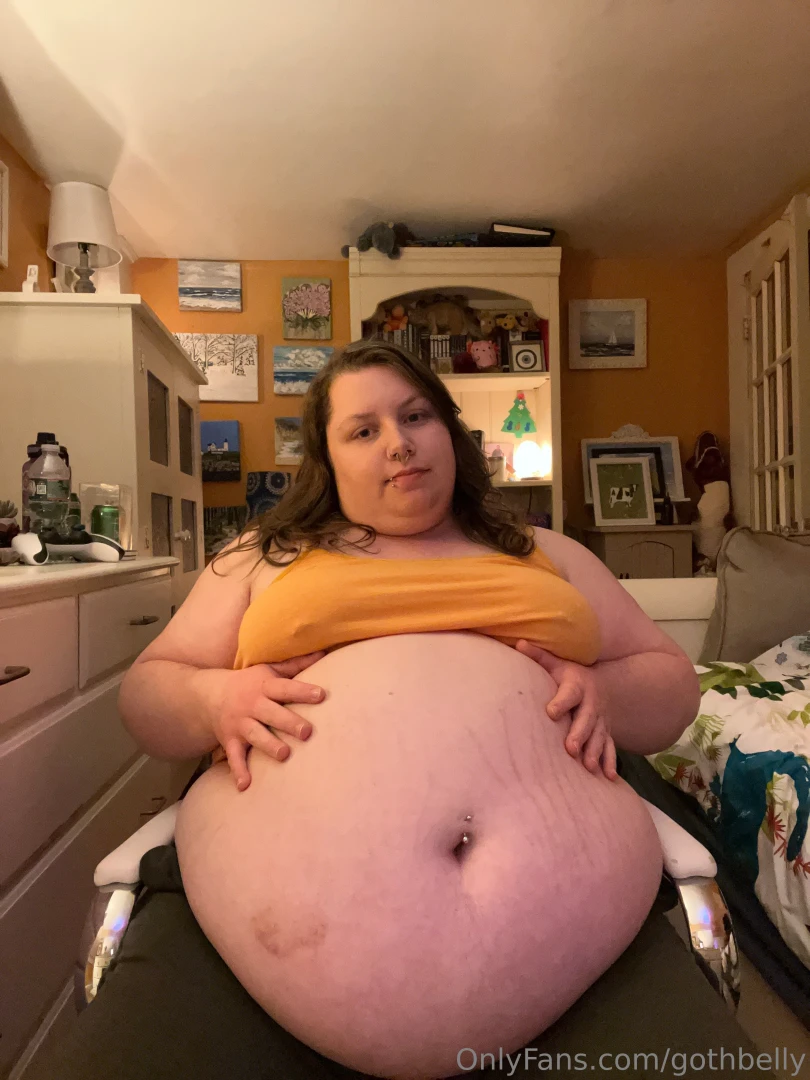 Did a hugeeee chug last night hehe i finished that smoothie shockingly part 1 