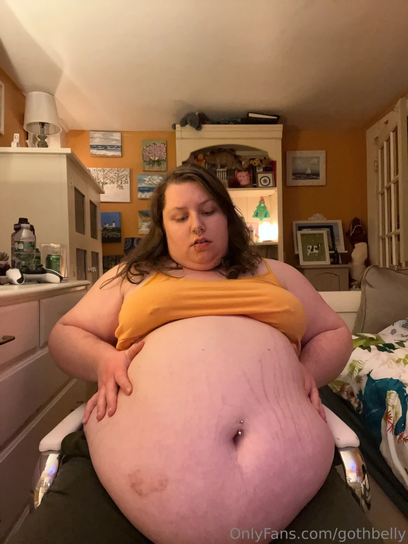 Did a hugeeee chug last night hehe i finished that smoothie shockingly part 2 