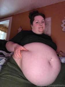 Looking big as hellll in my comfy clothes 3 being this fat means i m part 2