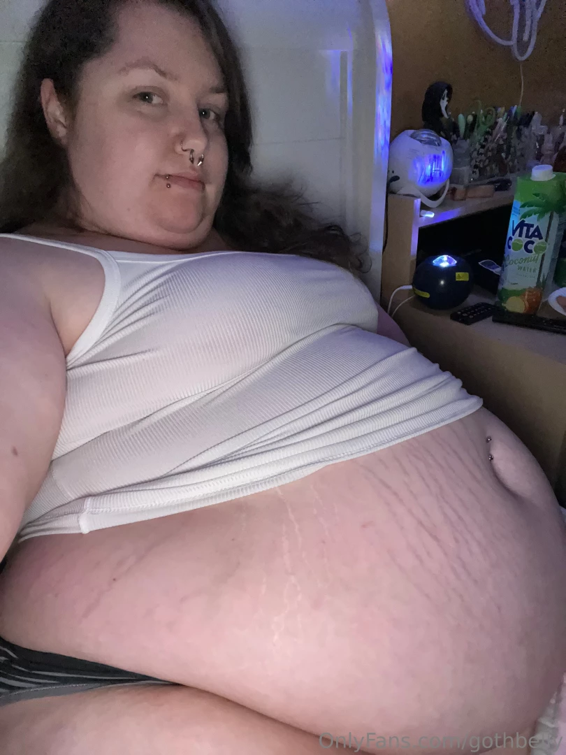 Last night i felt soooo fucking big soo i started counting calories 