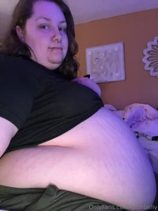 Hey yall just updating you with some belly hehe let s hope i can push part 3