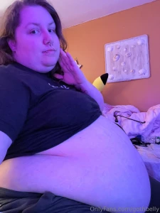 Hey yall just updating you with some belly hehe let s hope i can push part 2