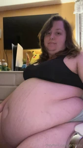 Here s a photo dump of me looking as big as ever like damn look at part 8