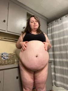 Here s a photo dump of me looking as big as ever like damn look at part 3