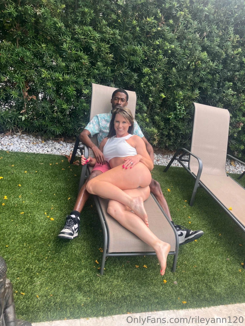 When i ask if the seat is taken reddillinger 