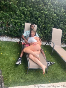 When i ask if the seat is taken reddillinger