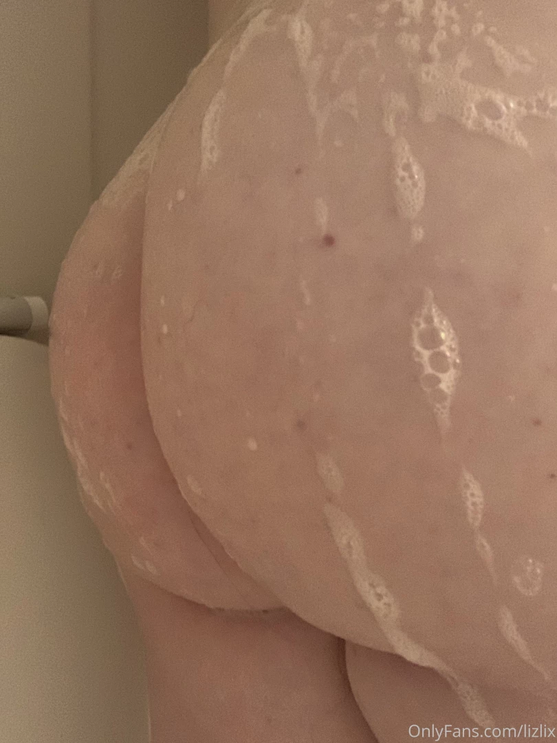 Hey fans i m all about personal photos and maybe some video chats 