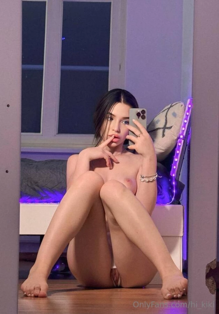 Cutie natural babe mellowe this crazy student wants to show you how part 116 