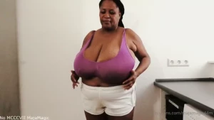 Boobs bouncing in slowmo with pam