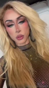 After my last bachata show i stayed behind still dripping from the