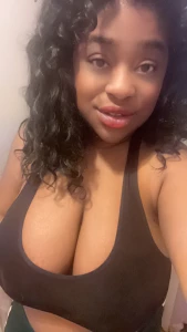 Should i go live late nights or early mornings