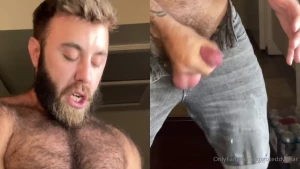 gogoteddybear - 5 mins video hey i see you checking me out starring at the bulge in my part 1 