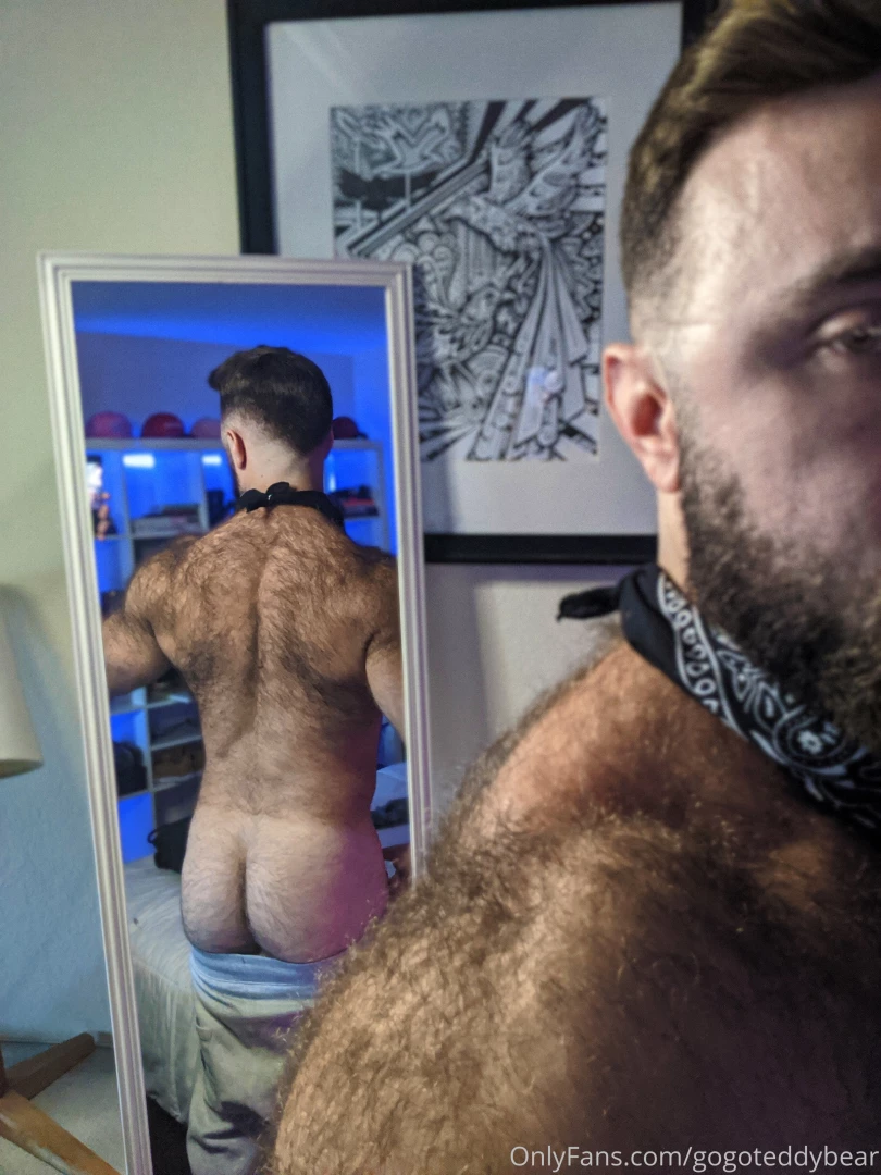 Happy new years love you guys grrr 