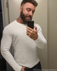 I m not always naked i do know how to put on a shirt occasionally haha