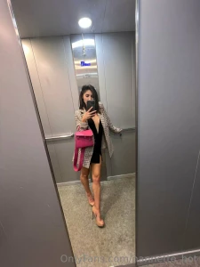 Hmm let s imagine that you and i are stuck in an elevator what will be