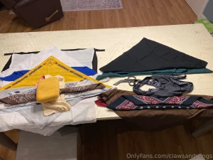 It s a lovey day to wear a 26 step head layering utterly muffling face