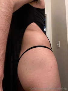 Not a leotard swimsuit but close enough the androgynous feelings this part 1