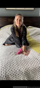 Orgasm with a toy in lingerie this is my first video i dressed up for part 1