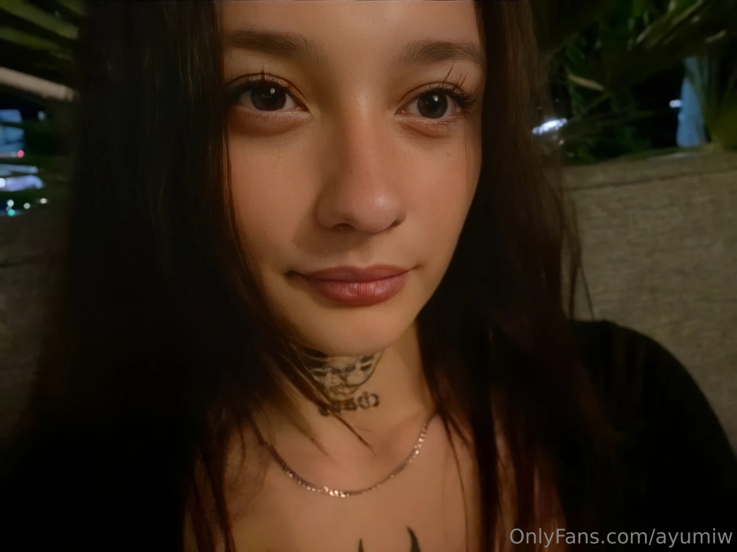 A moonlit dinner for two flirtatious talks hanging in the air 