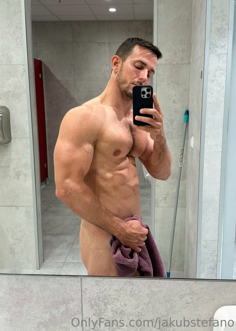 I m still thinking if i should take a shower or not should you help me 